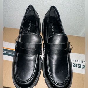 NEW W/O Tags Black Chunky Loafers Madden Girl
